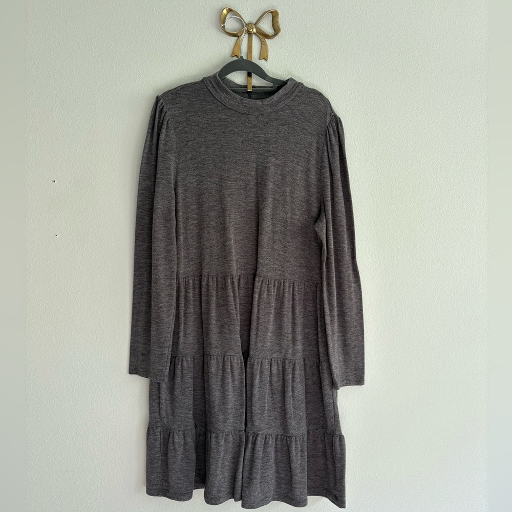 🩶 Ann Taylor long sleeved, tiered swing dress, sz. L 🩶